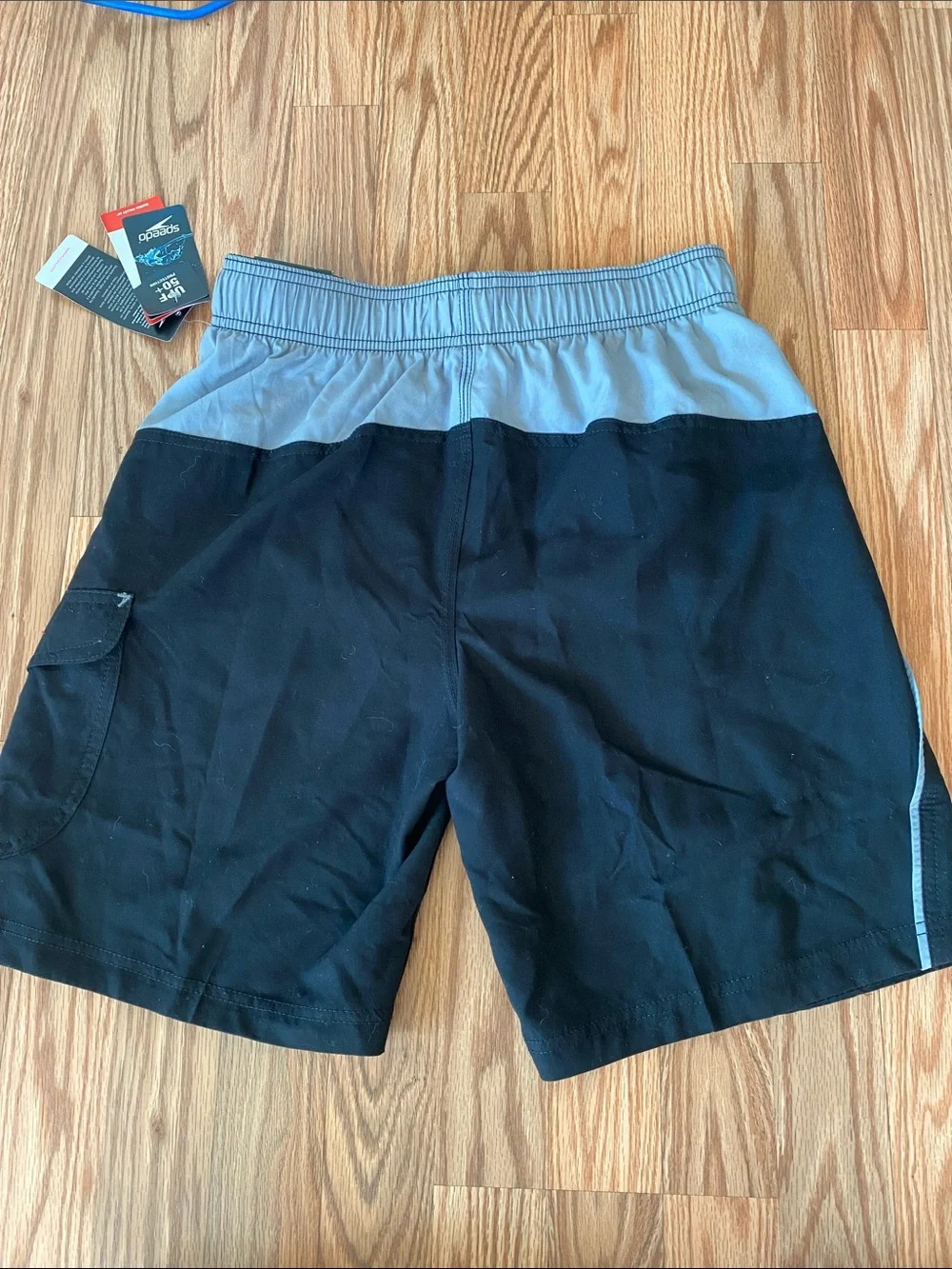 Speedo Men’s Black Swim Trunks with Gray AccentsNWT Small Summer Resort Tropical